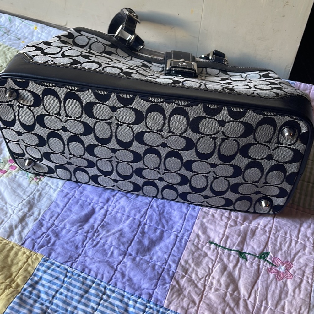 BRAND NEW Coach bag with tags - Picture 3 of 6